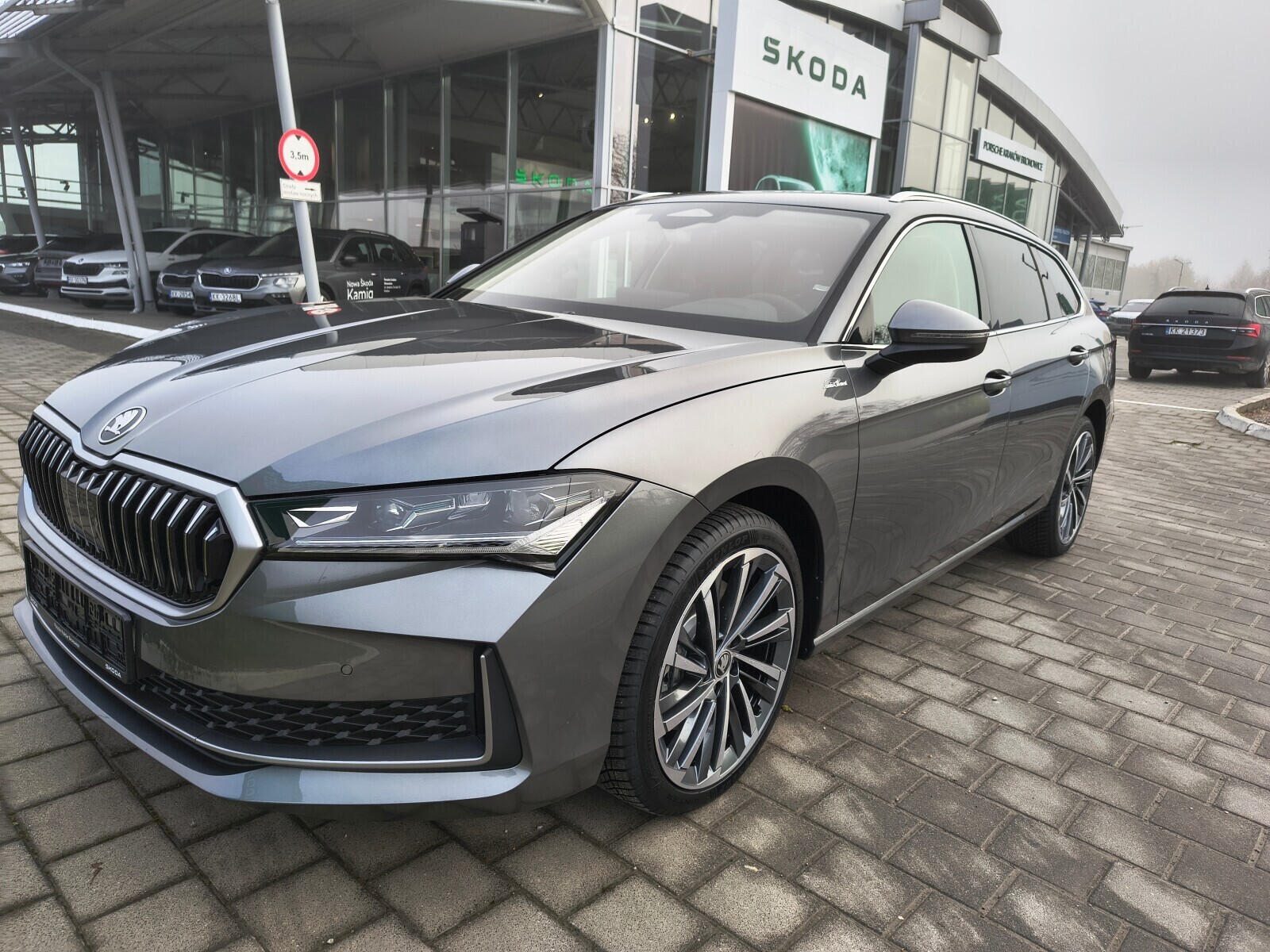 Škoda Superb IV