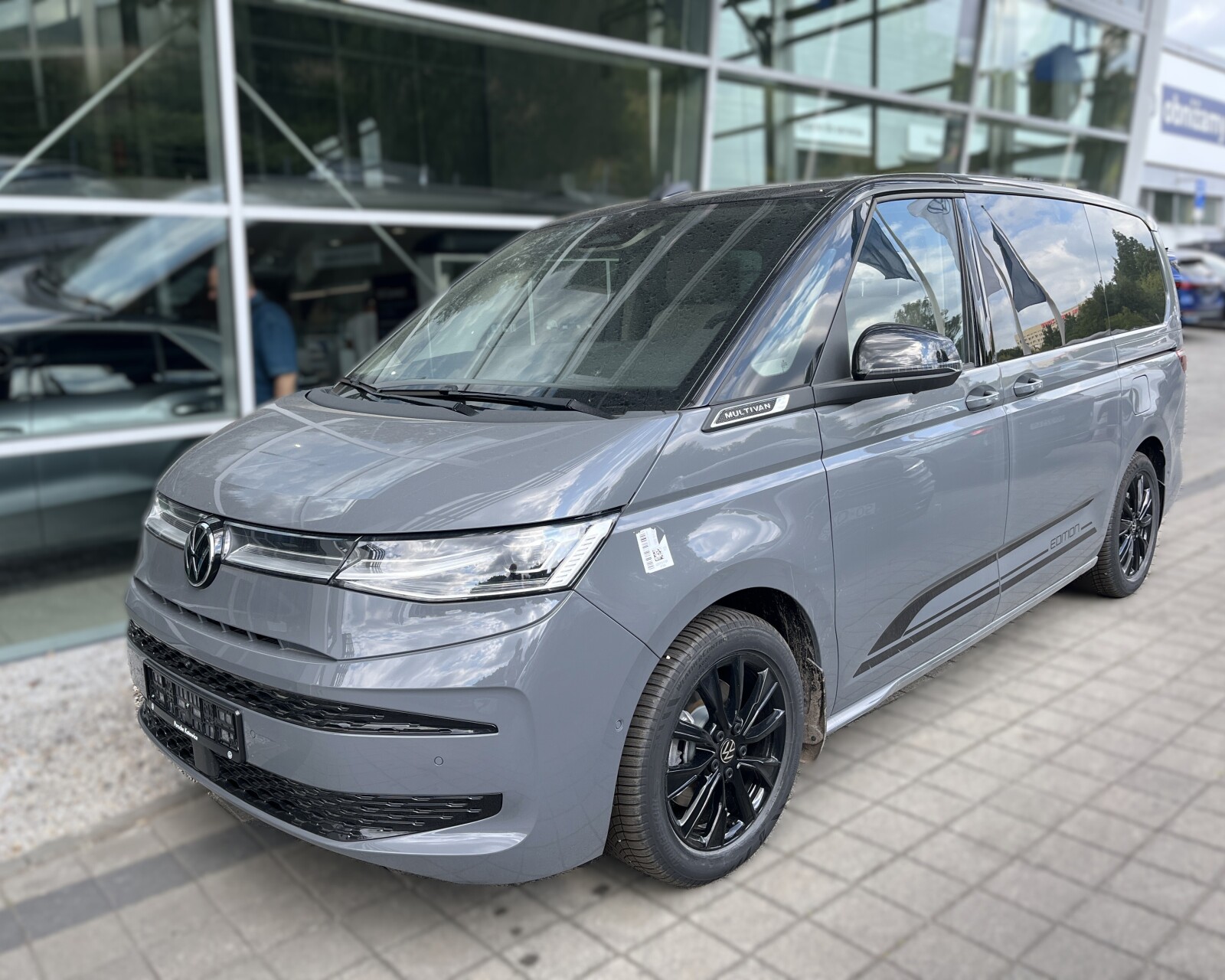 Volkswagen Nowy Multivan I